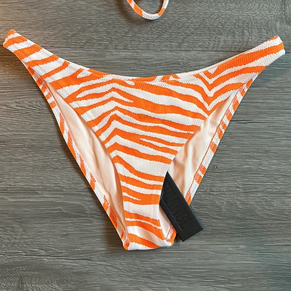 Zebra pop cheeky Bottom with string top swimsuit set. - Picture 14 of 15